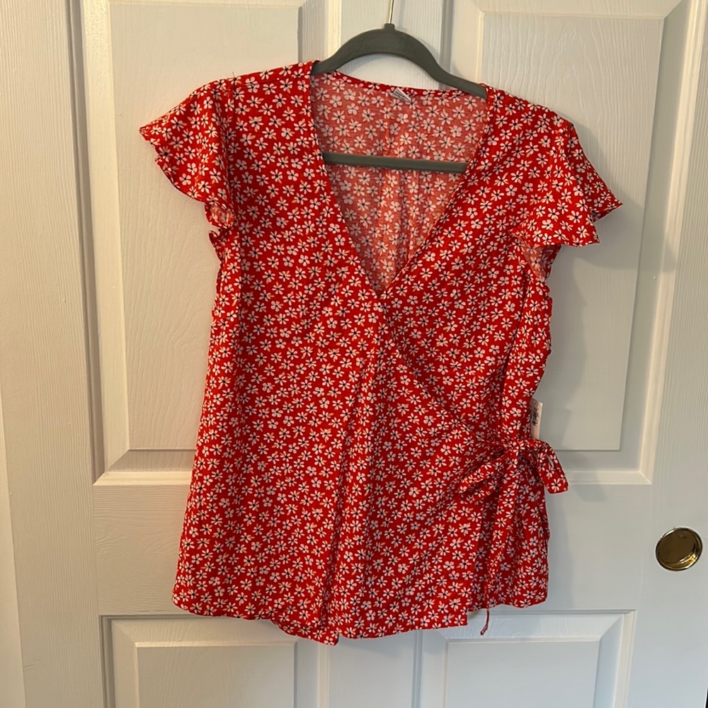 NWT Old Navy Red Floral wrap top